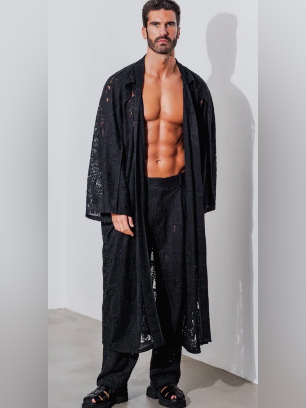 Orttu Garson Kimono In Black One Size EUC